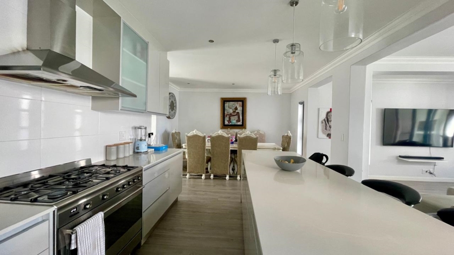 3 Bedroom Property for Sale in Sagewood Western Cape